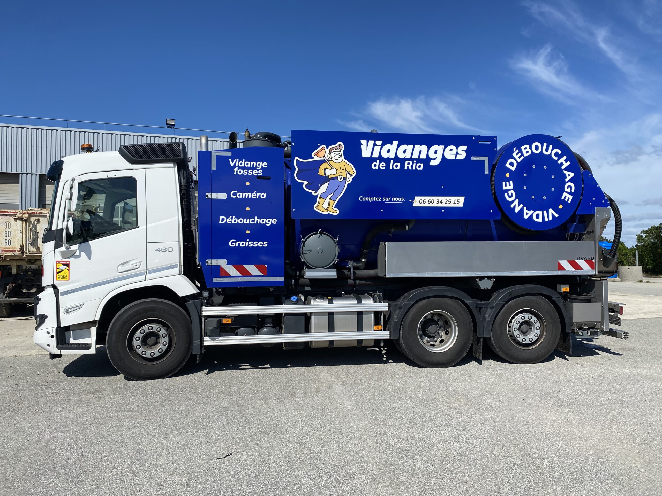 vehicule vidanges